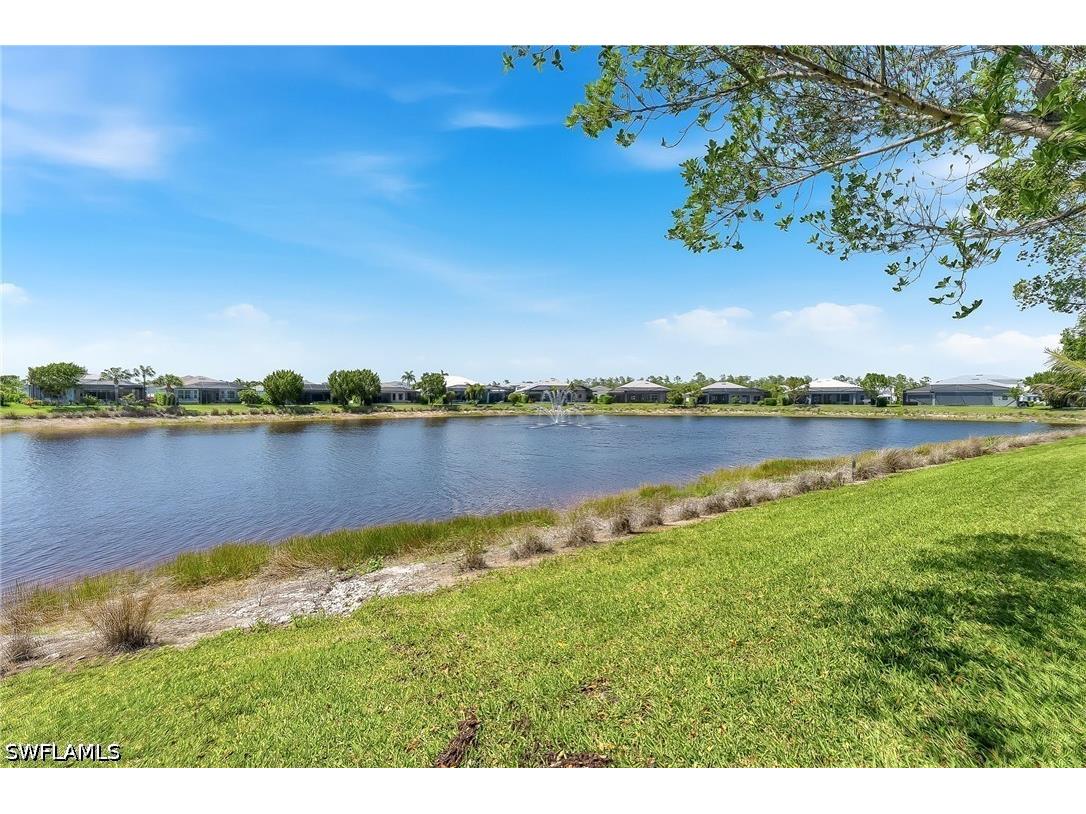 8957 Mustique Lane Naples FL 34114 226017695 image40