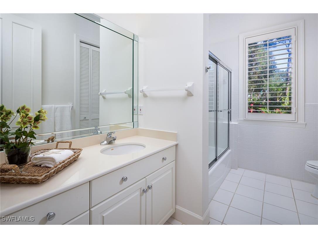 896 Barcarmil Way Naples FL 34110 225073096 image26