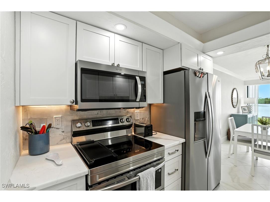 896 Buttonwood Drive #110 Fort Myers Beach FL 33931 225072433 image2