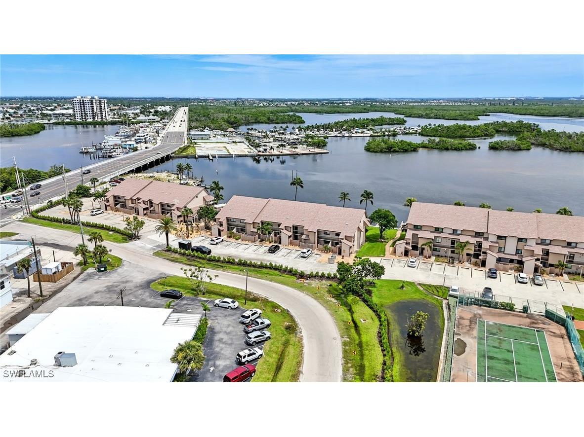 896 Buttonwood Drive #110 Fort Myers Beach FL 33931 225072433 image5