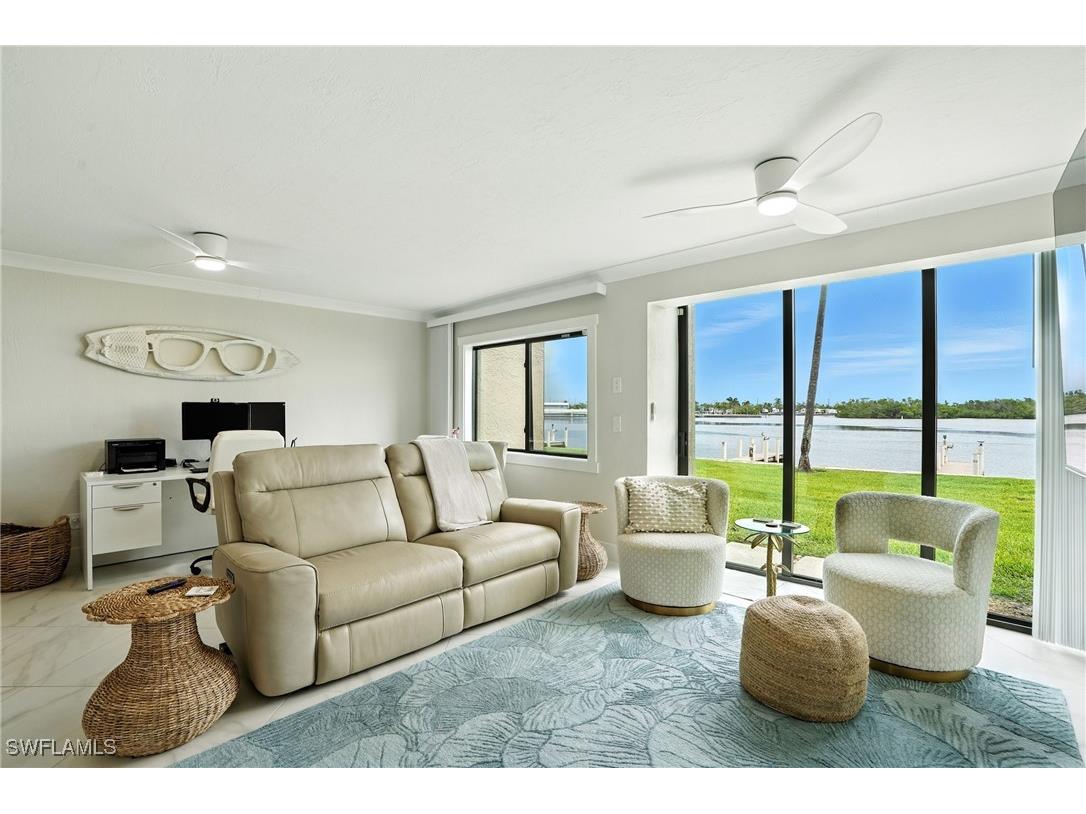 896 Buttonwood Drive #112 Fort Myers Beach FL 33931 225072479 image1