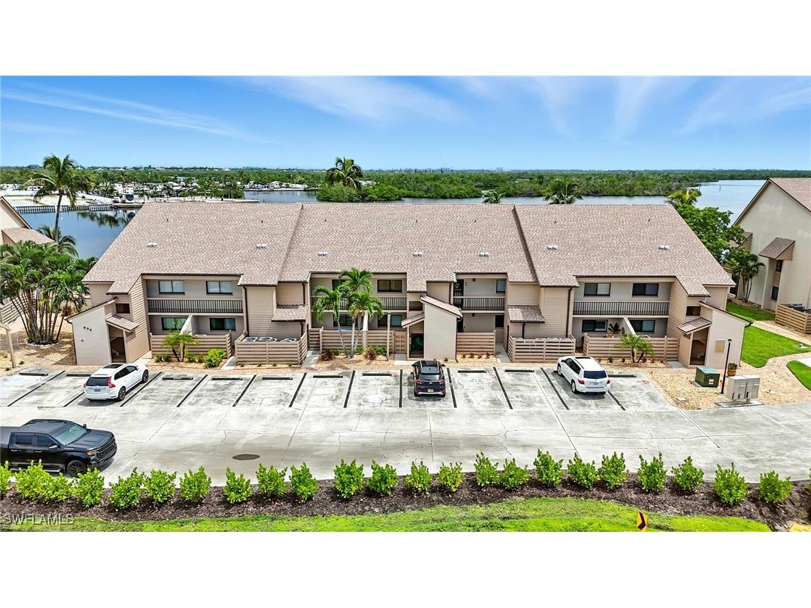 896 Buttonwood Drive #112 Fort Myers Beach FL 33931 225072479 image7