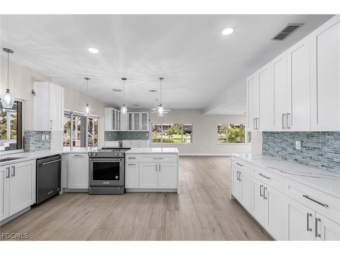 896 Limpet Drive Sanibel FL 33957 2026008983 image12