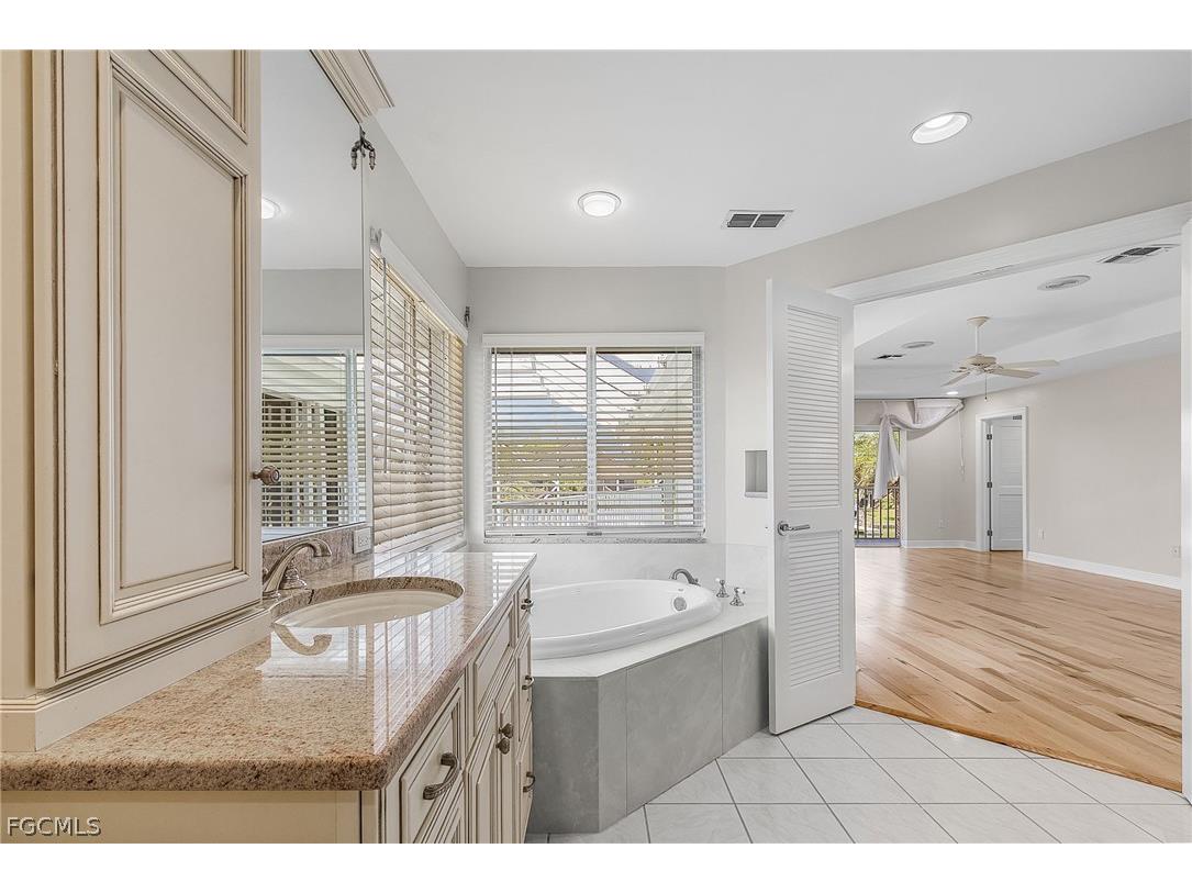 896 Limpet Drive Sanibel FL 33957 2026008983 image22