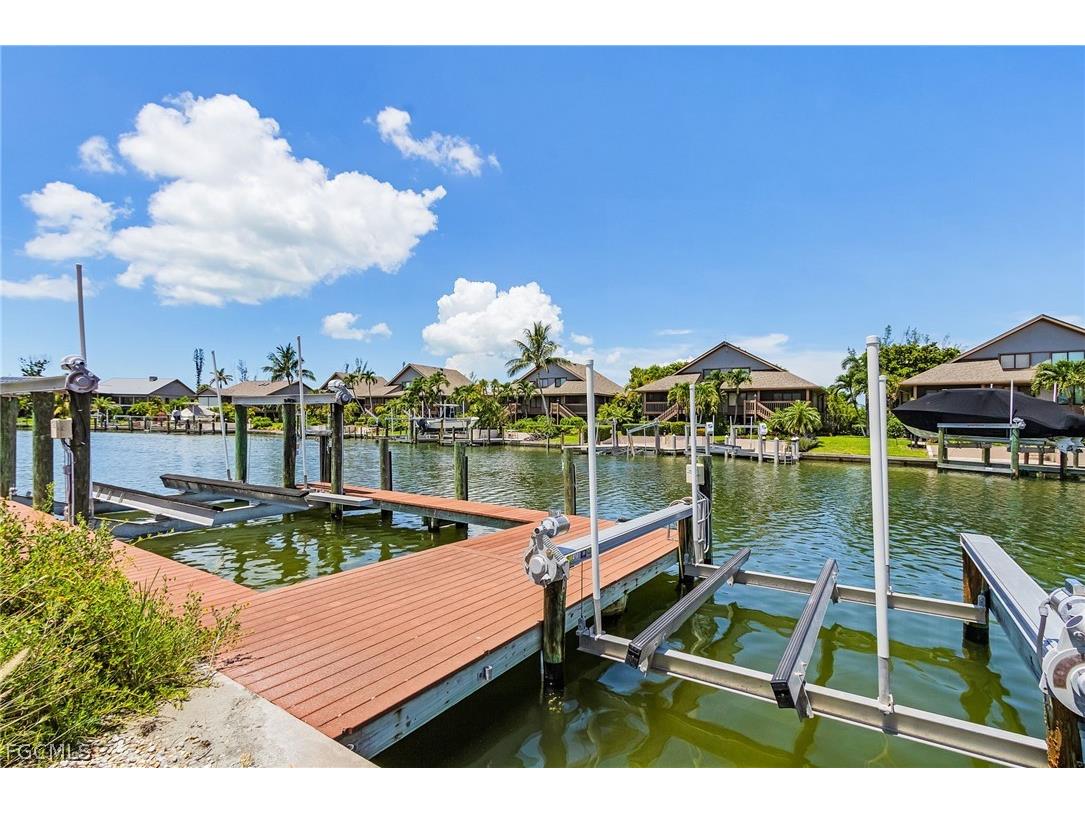 896 Limpet Drive Sanibel FL 33957 2026008983 image4