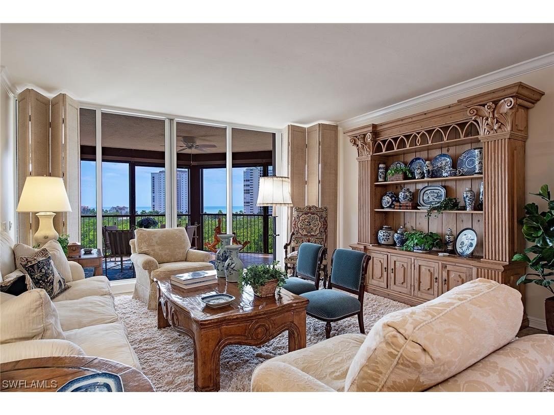 8960 Bay Colony Drive #604 Naples FL 34108 224016943 image1