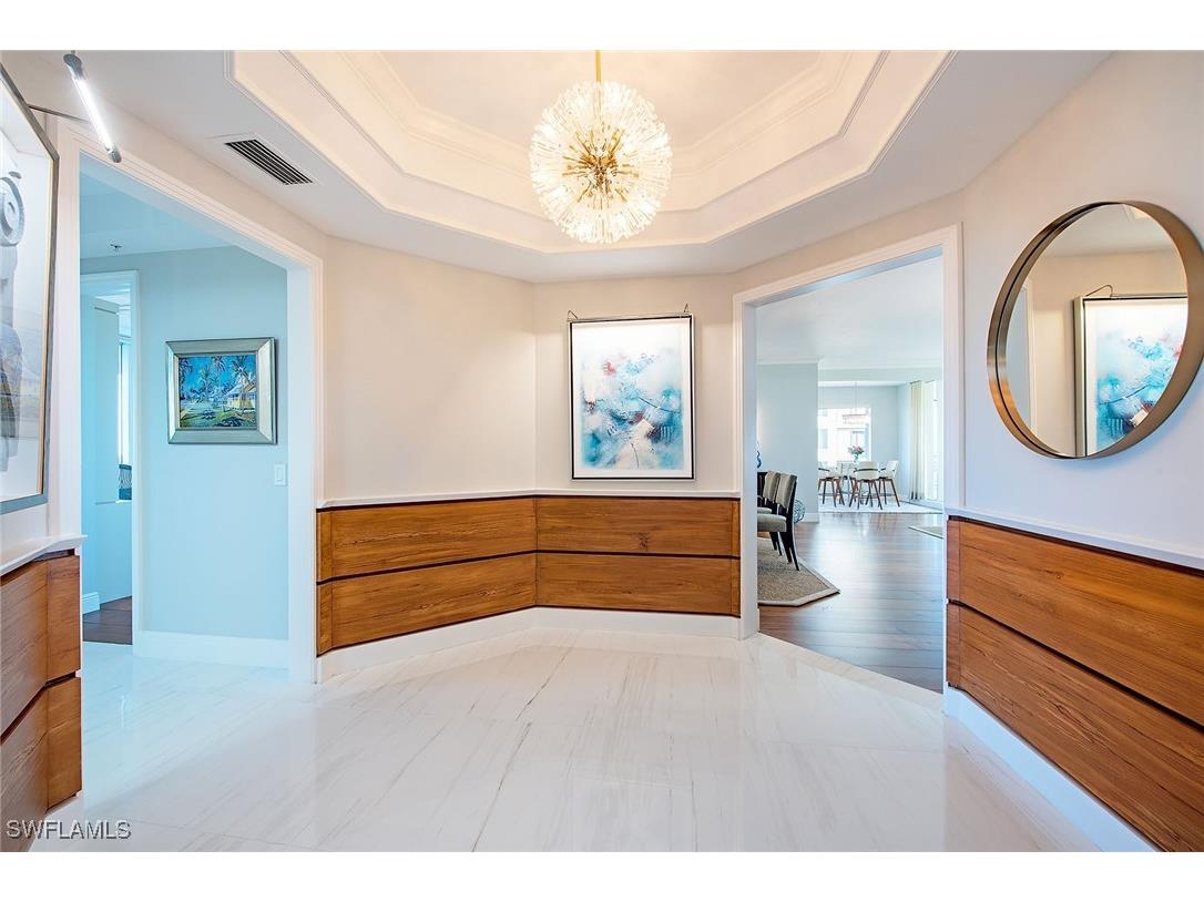 8960 Bay Colony Drive #801 Naples FL 34108 226000106 image1