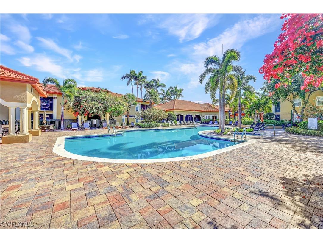 8960 Colonnades Court E #916 Bonita Springs FL 34135 223036036 image1
