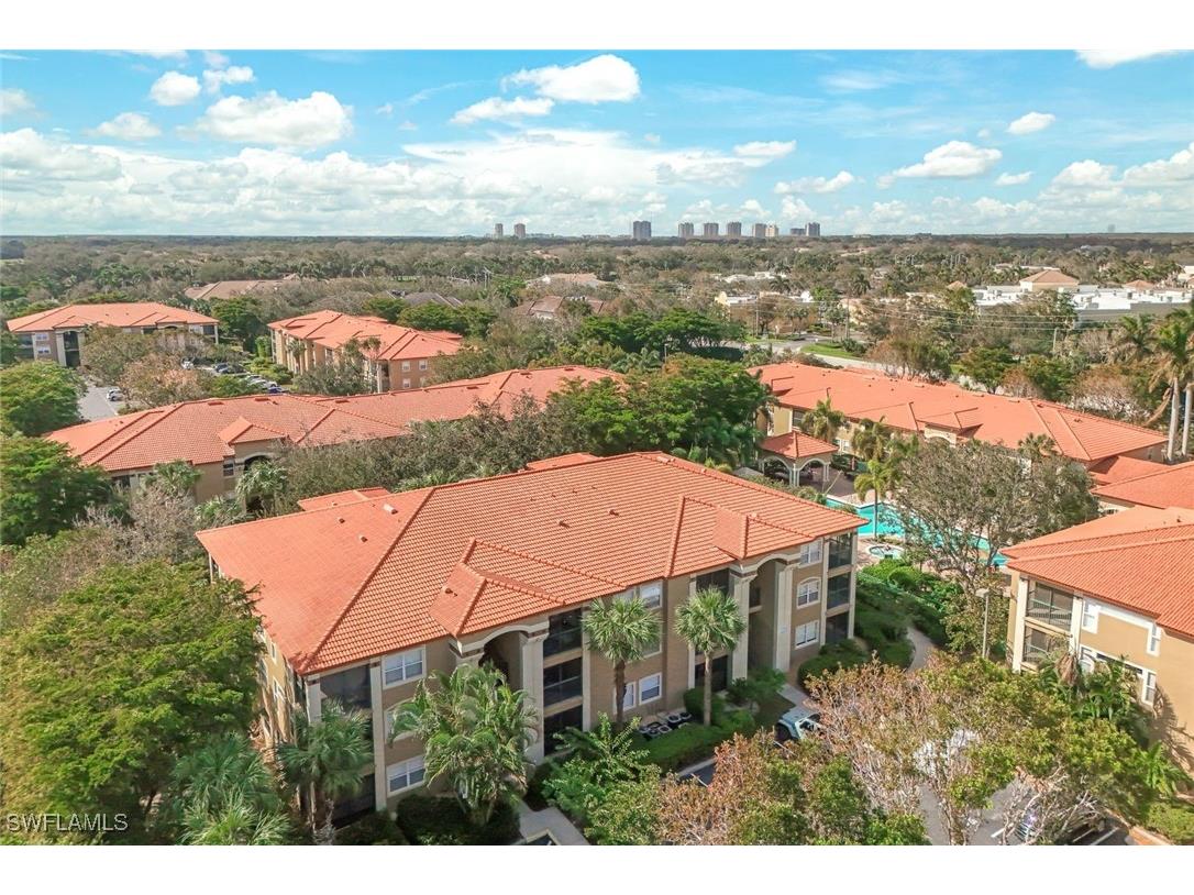 8960 Colonnades Court E #926 Bonita Springs FL 34135 224084286 image1