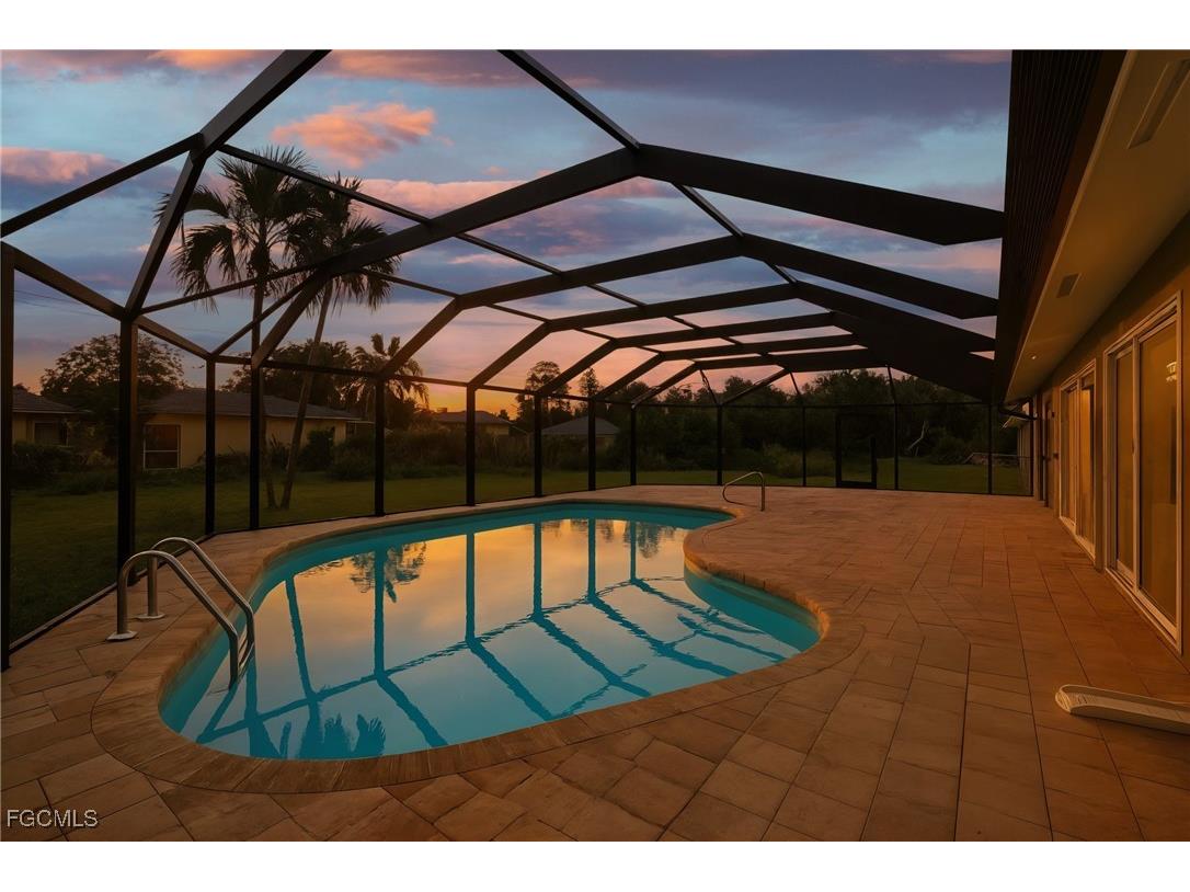 8967 Ellington Street Fort Myers FL 33907 2025022444 image1