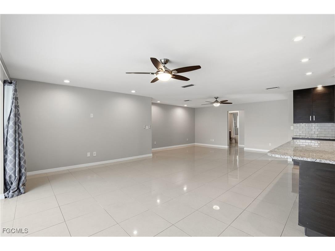8967 Ellington Street Fort Myers FL 33907 2025022444 image11