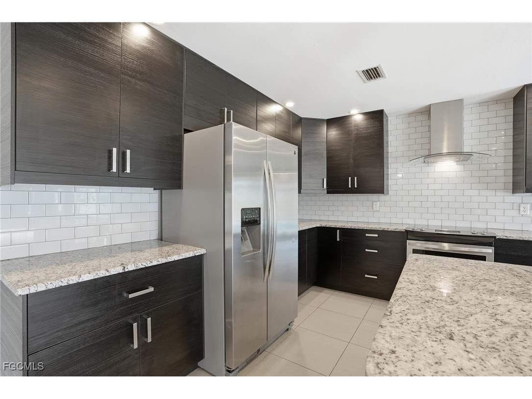 8967 Ellington Street Fort Myers FL 33907 2025022444 image13