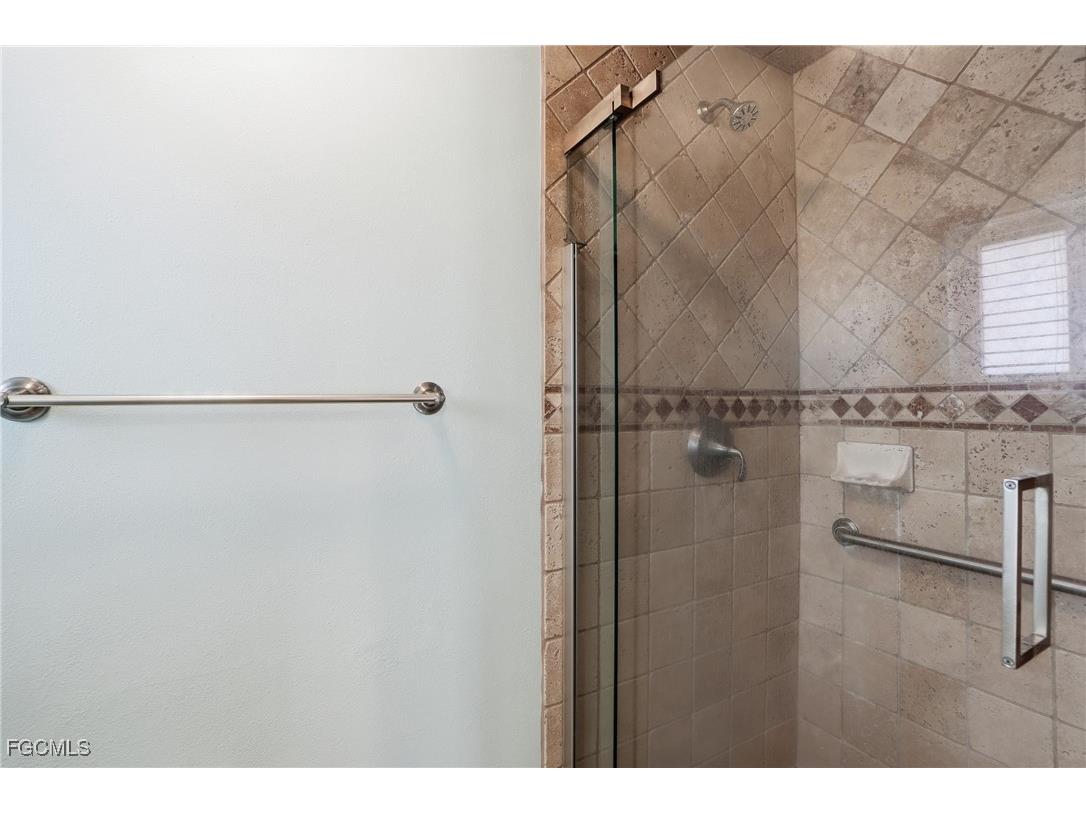 8967 Ellington Street Fort Myers FL 33907 2025022444 image24