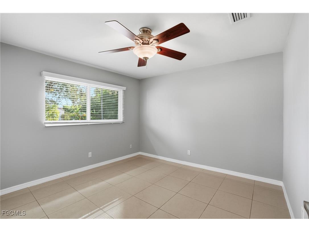 8967 Ellington Street Fort Myers FL 33907 2025022444 image25
