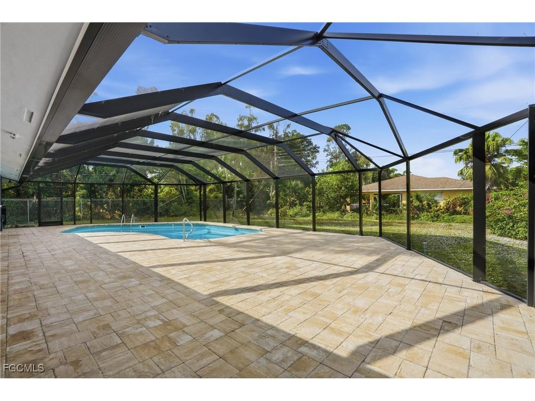 8967 Ellington Street Fort Myers FL 33907 2025022444 image32