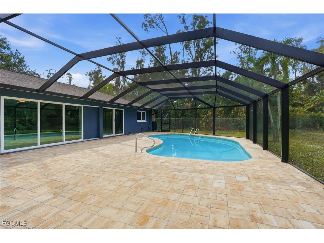 8967 Ellington Street Fort Myers FL 33907 2025022444 image33