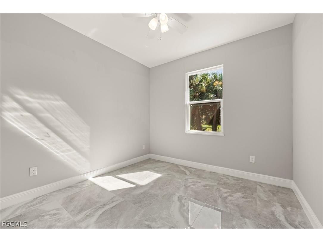 897 Iris Drive North Fort Myers FL 33903 2026007103 image12