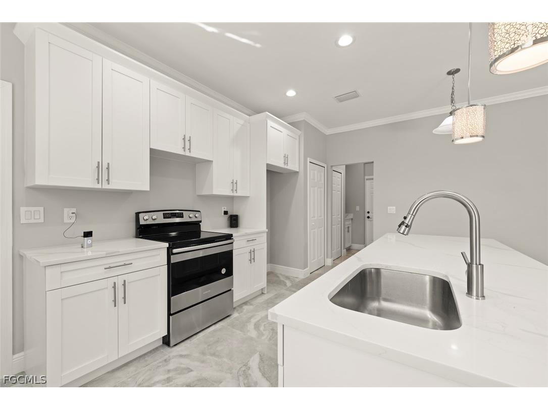 897 Iris Drive North Fort Myers FL 33903 2026007103 image21