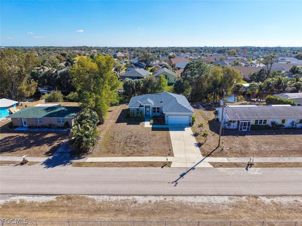 897 Iris Drive North Fort Myers FL 33903 2026007103 image38