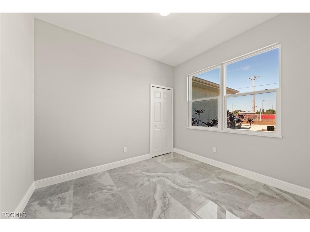 897 Iris Drive North Fort Myers FL 33903 2026007103 image5