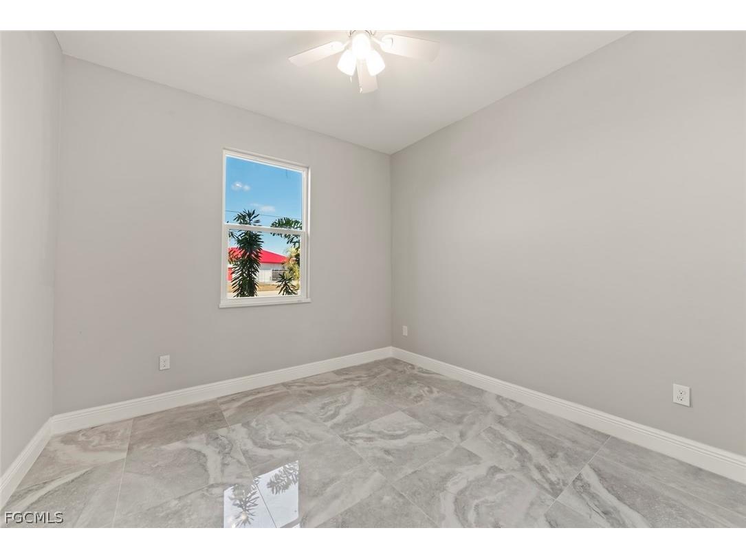 897 Iris Drive North Fort Myers FL 33903 2026007103 image8