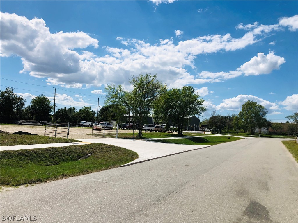 8970-8980 High Cotton Lane Fort Myers FL 33905 222015148 image1