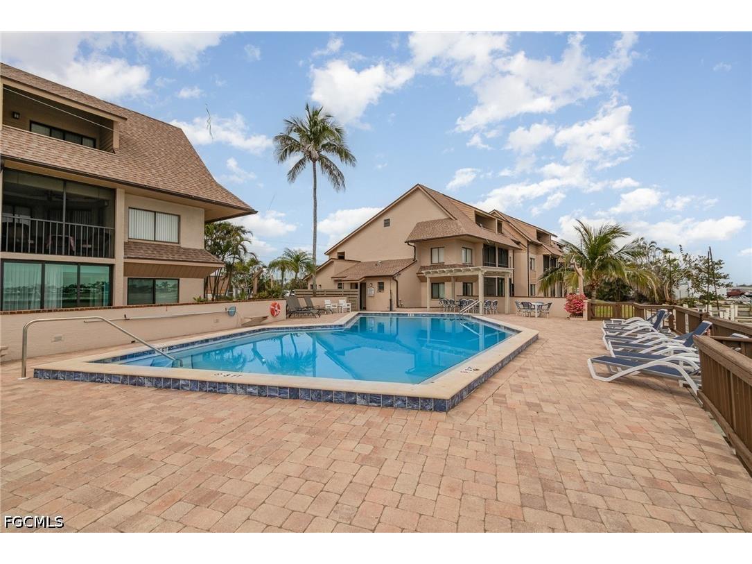898 Buttonwood Drive #105 Fort Myers Beach FL 33931 2026020726 image23
