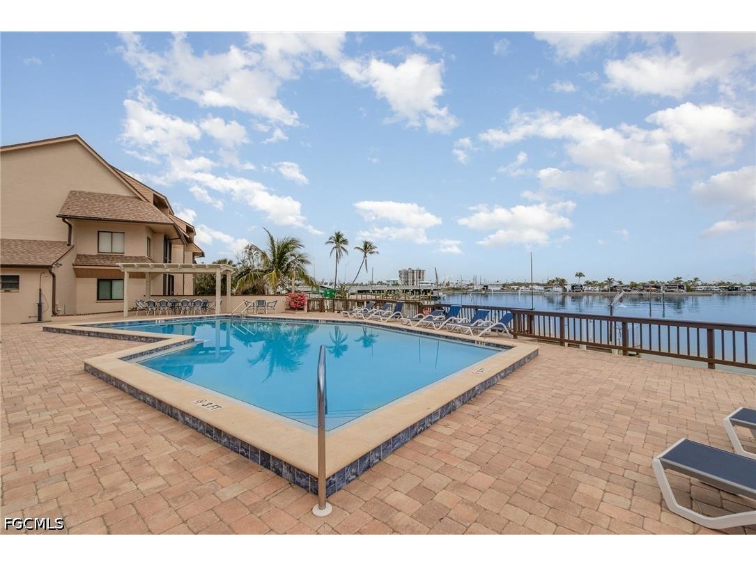 898 Buttonwood Drive #105 Fort Myers Beach FL 33931 2026020726 image24