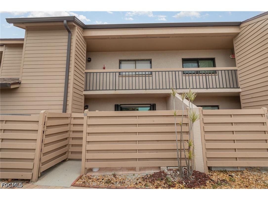 898 Buttonwood Drive #105 Fort Myers Beach FL 33931 2026020726 image5