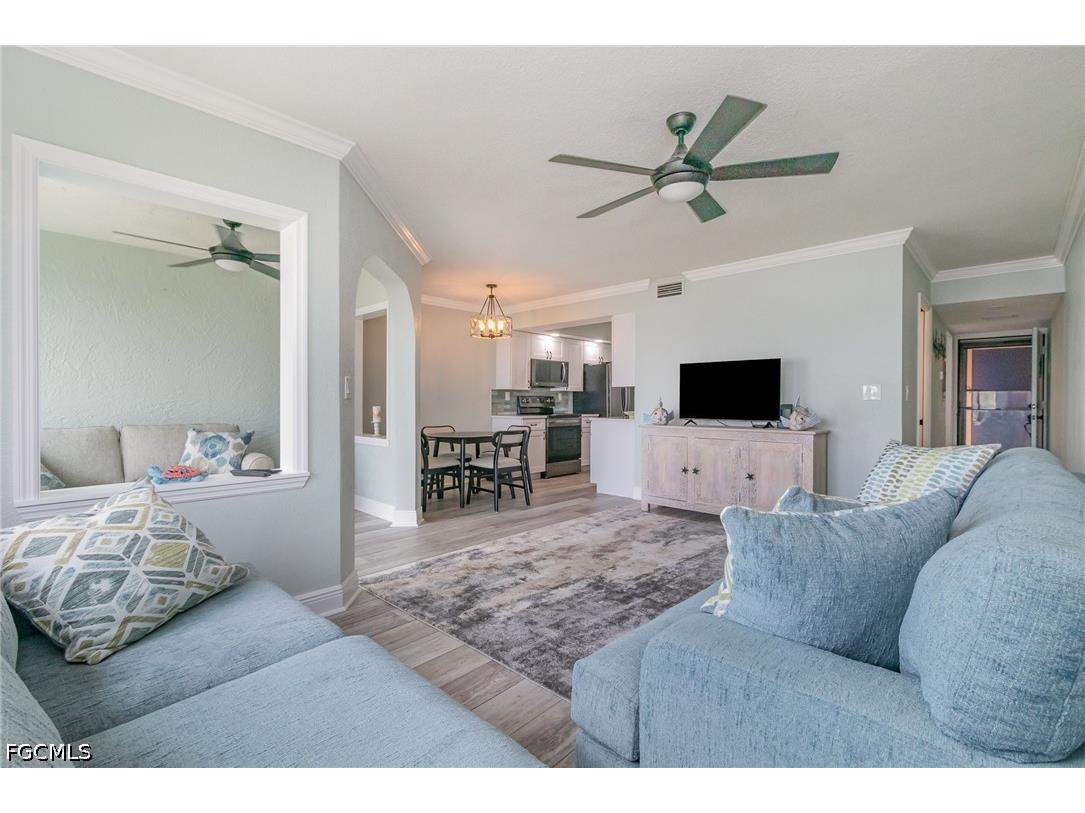 898 Buttonwood Drive #105 Fort Myers Beach FL 33931 2026020726 image8