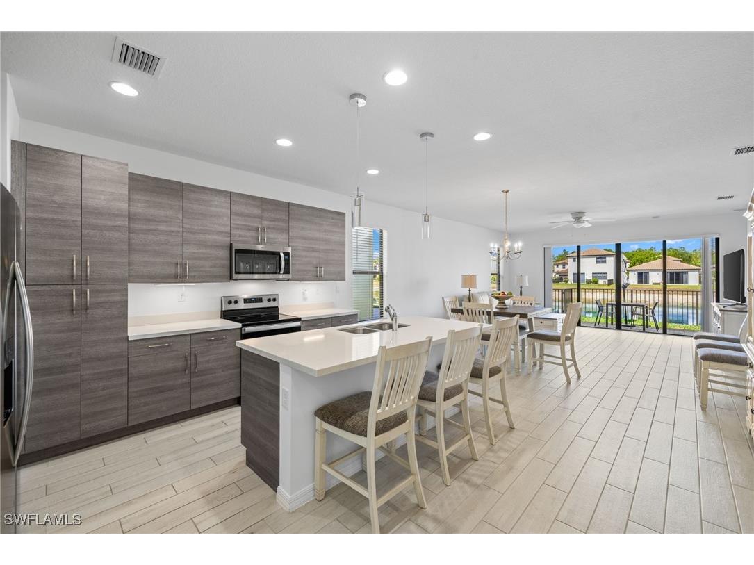 8980 Madrid Circle Naples FL 34104 225044887 image1