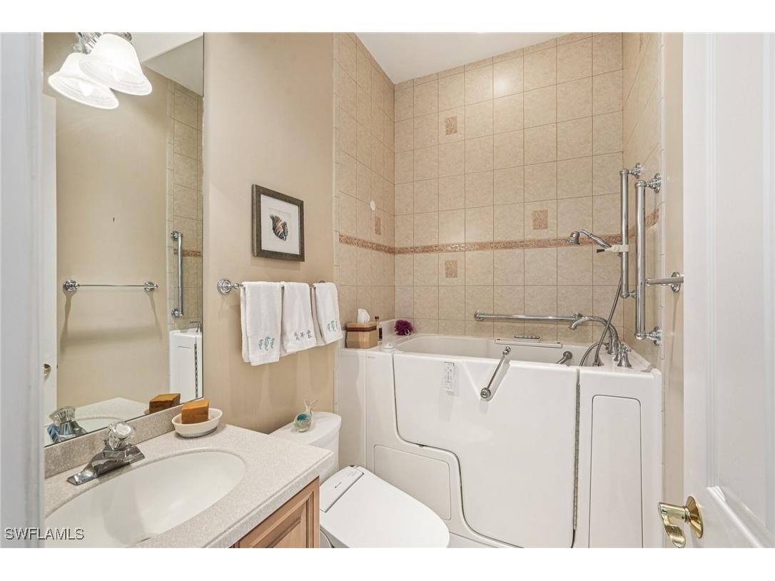 8983 Star Tulip Court Naples FL 34113 226003720 image17