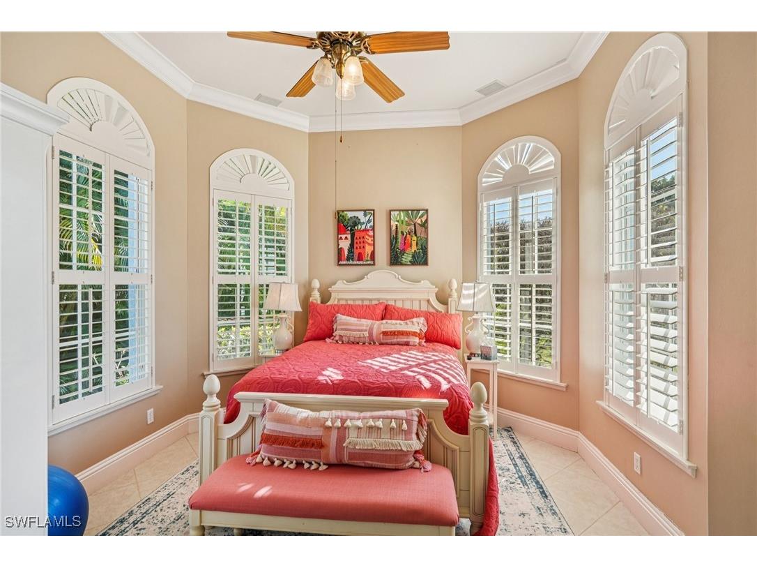 8983 Star Tulip Court Naples FL 34113 226003720 image18