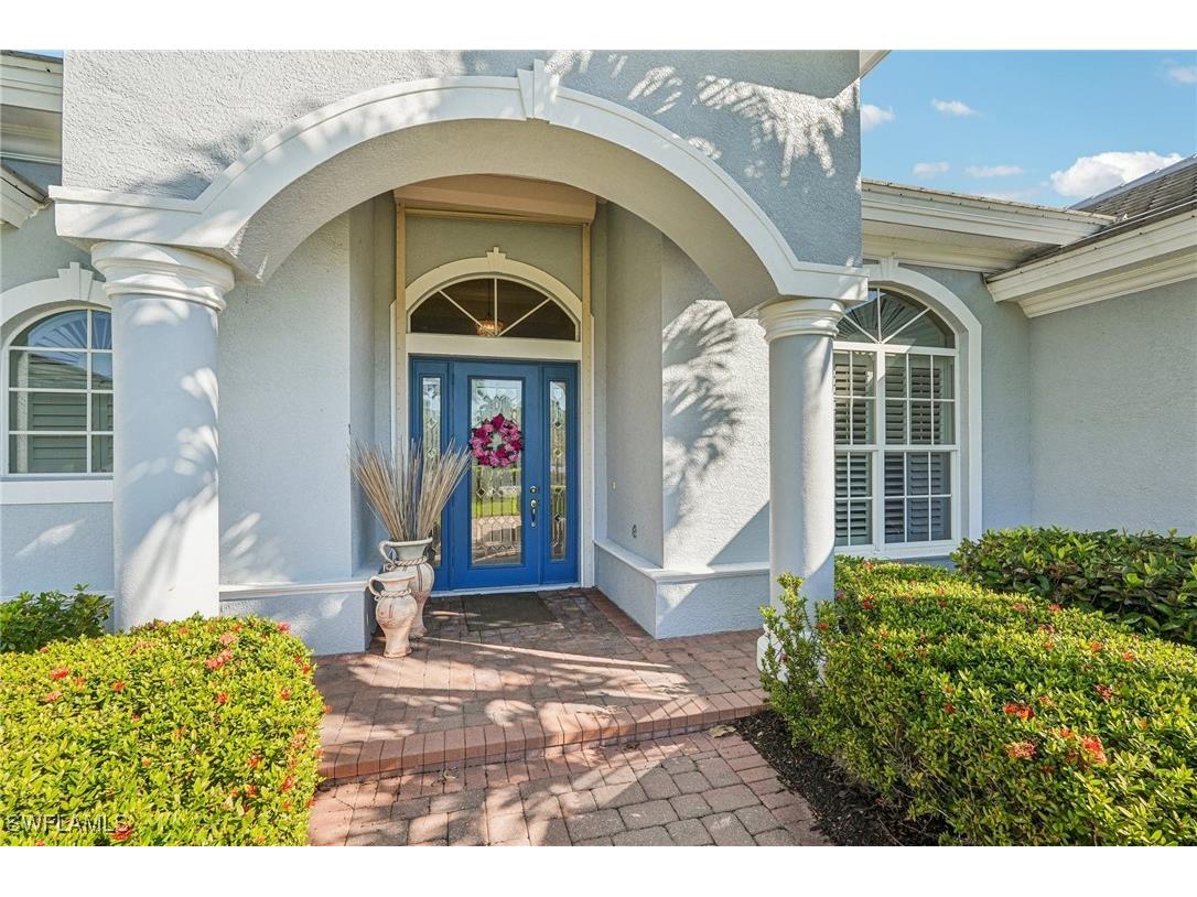 8983 Star Tulip Court Naples FL 34113 226003720 image3