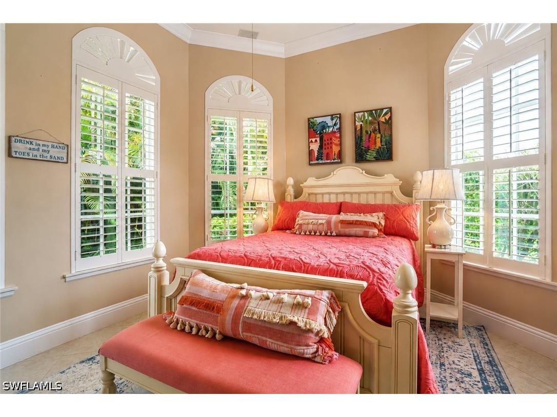 8983 Star Tulip Court Naples FL 34113 226020223 image24