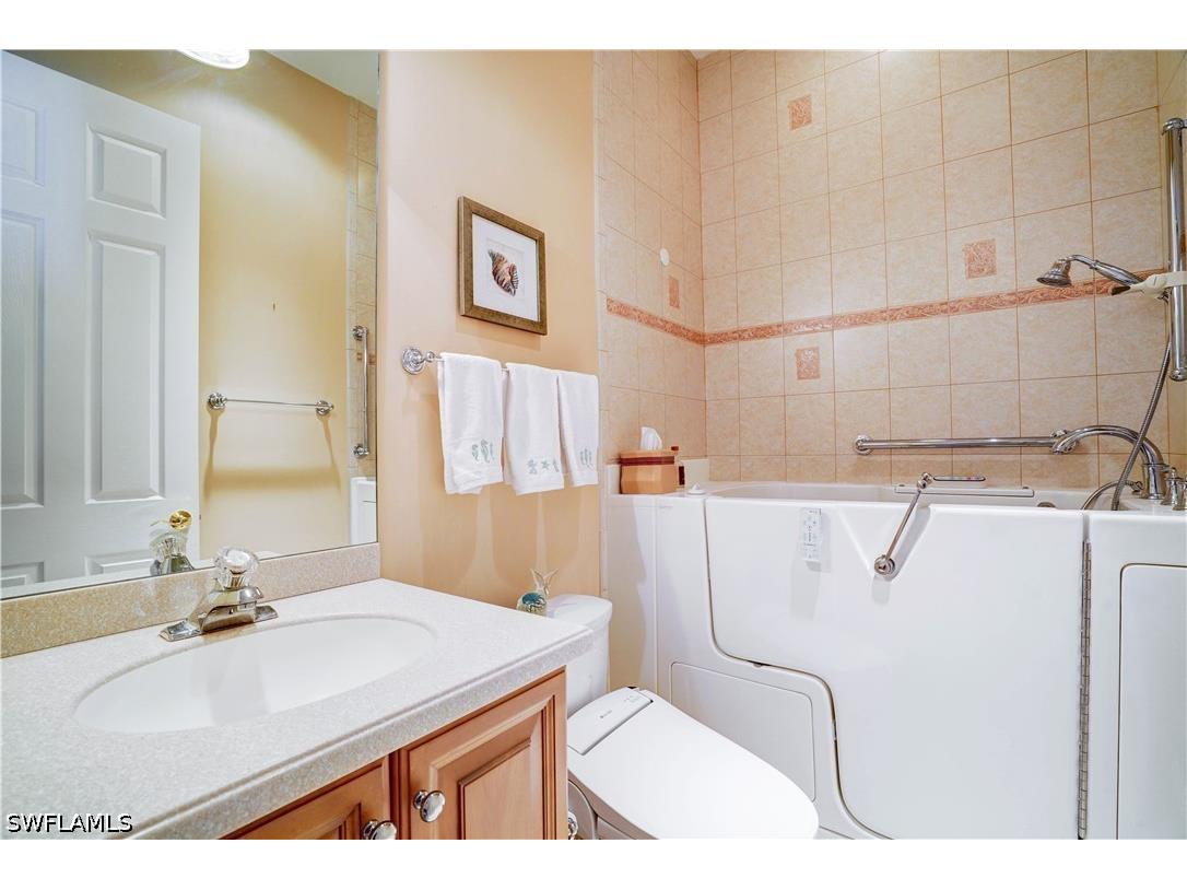 8983 Star Tulip Court Naples FL 34113 226020223 image29
