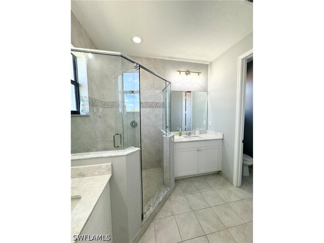 8984 Madrid Circle Naples FL 34104 226021633 image21