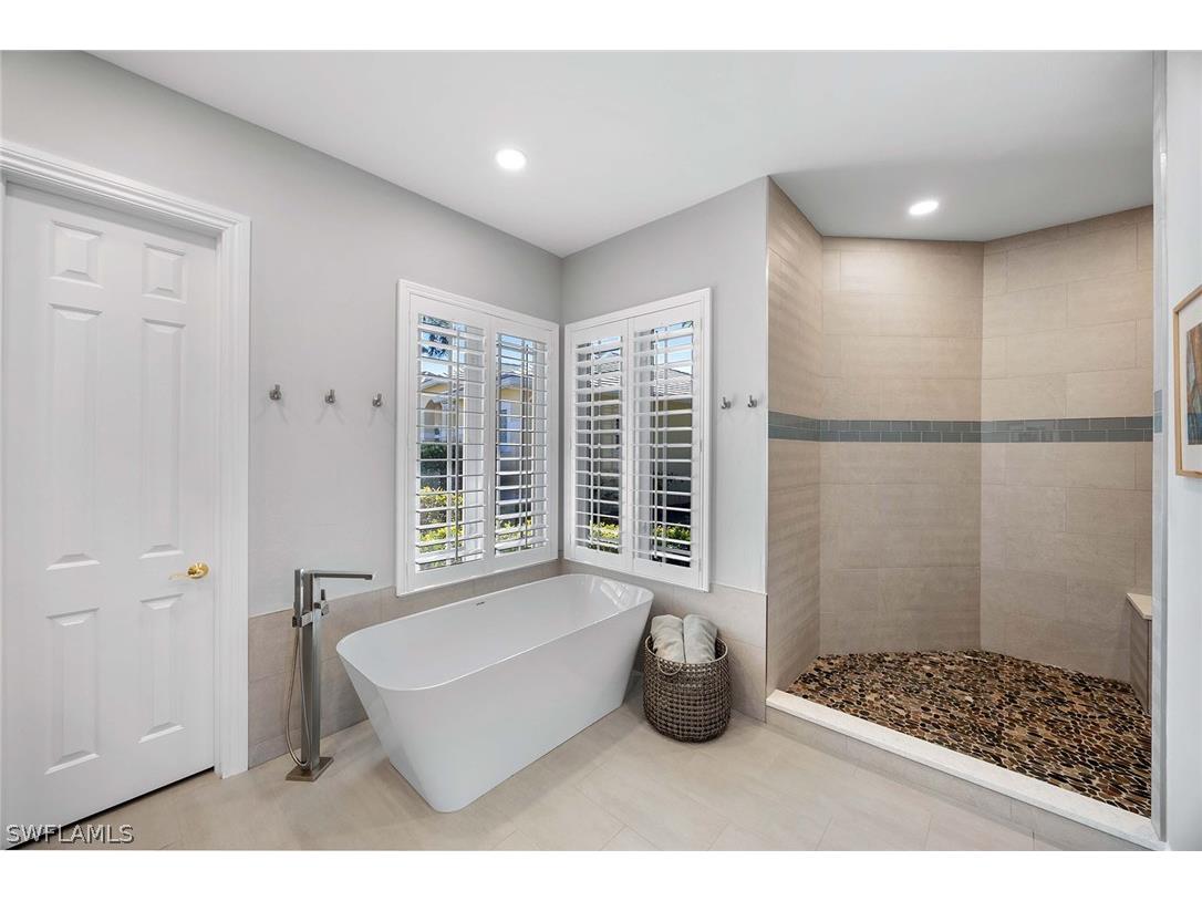 8985 Star Tulip Court Naples FL 34113 226005401 image22