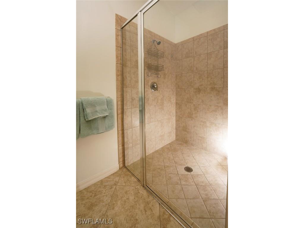 8986 Cambria Circle #22 Naples FL 34113 225060039 image12