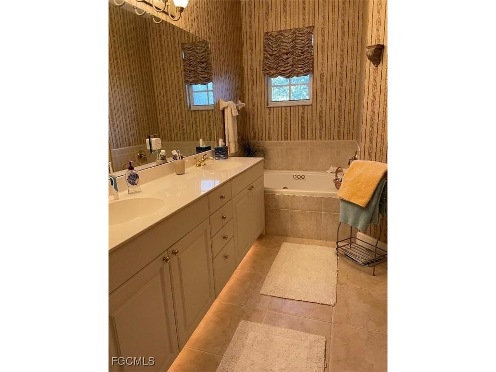 8986 Greenwich Hills Way #201 Fort Myers FL 33908 2025000382 image11