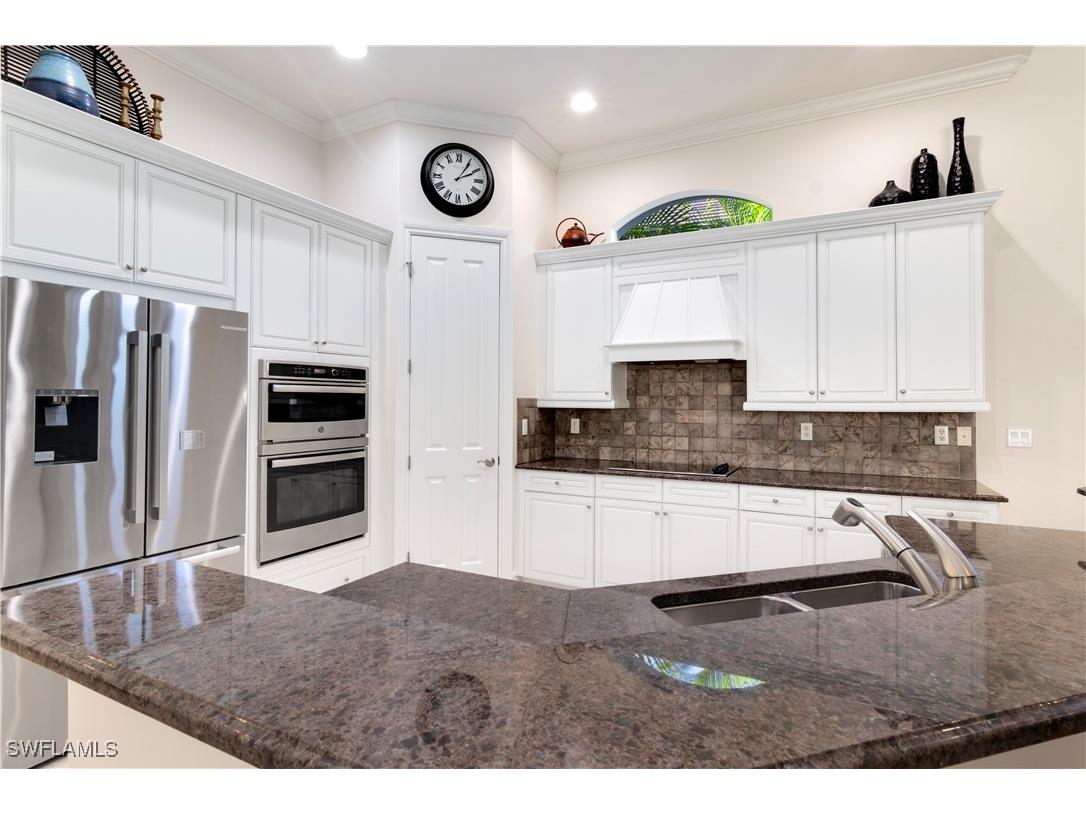 8986 Shenendoah Circle Naples FL 34113 225080988 image10