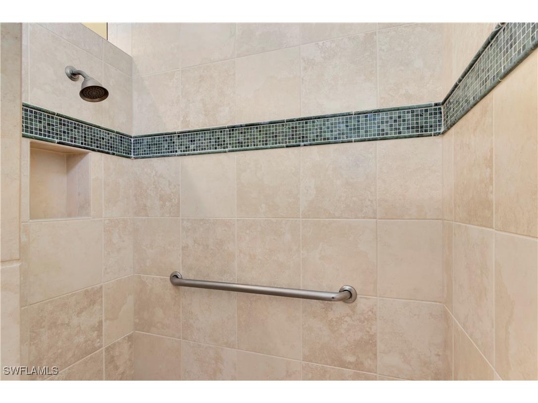 8986 Shenendoah Circle Naples FL 34113 225080988 image19