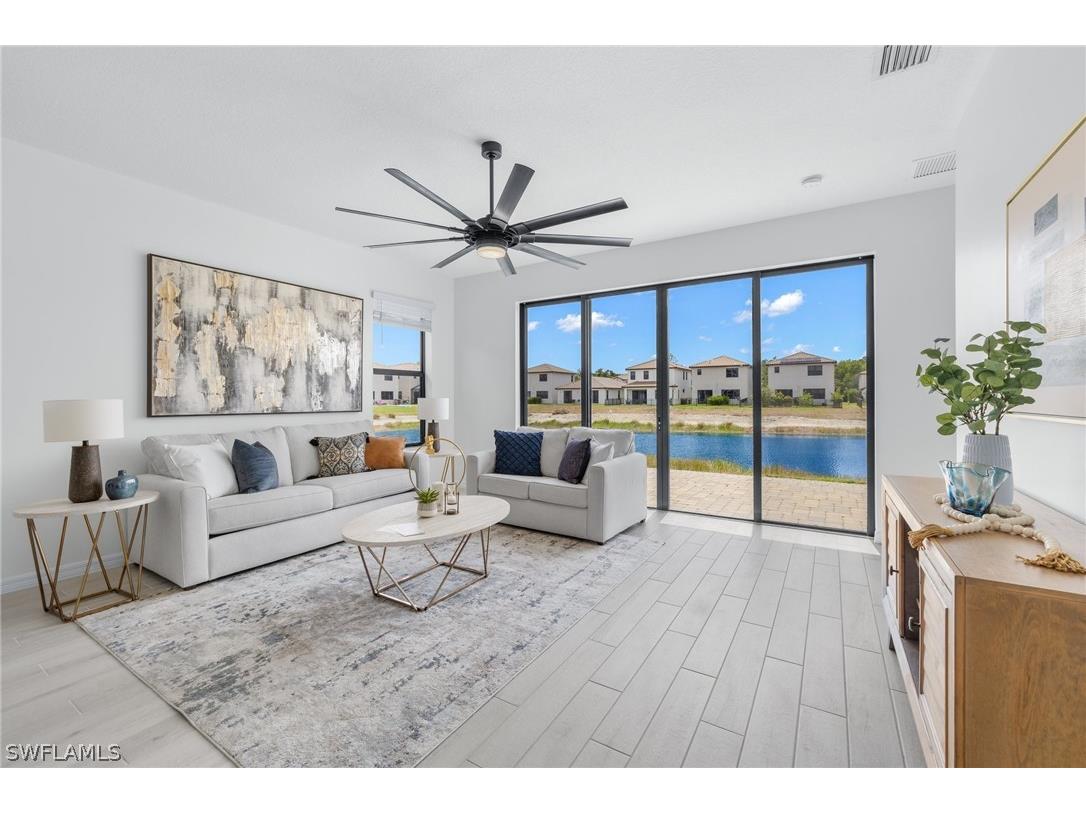 8988 Madrid Circle Naples FL 34104 224047721 image1