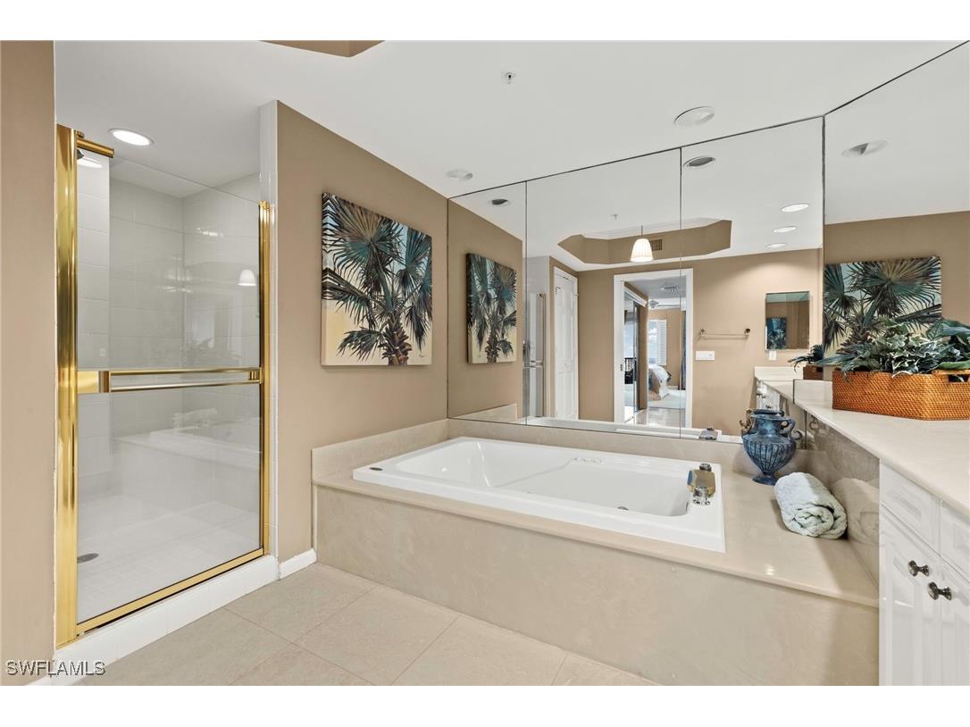 8990 Bay Colony Drive #1002 Naples FL 34108 225057971 image16