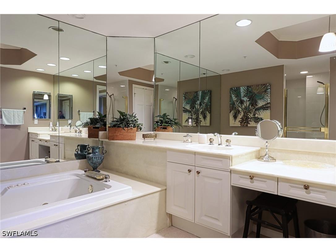 8990 Bay Colony Drive #1002 Naples FL 34108 226019419 image14