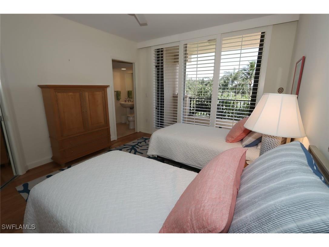 8990 Bay Colony Drive #301 Naples FL 34108 225061767 image20