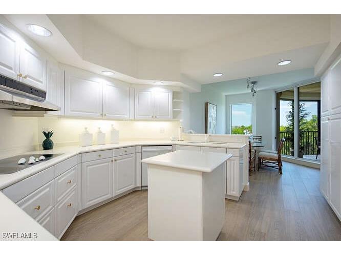 8990 Bay Colony Drive #302 Naples FL 34108 225064160 image6