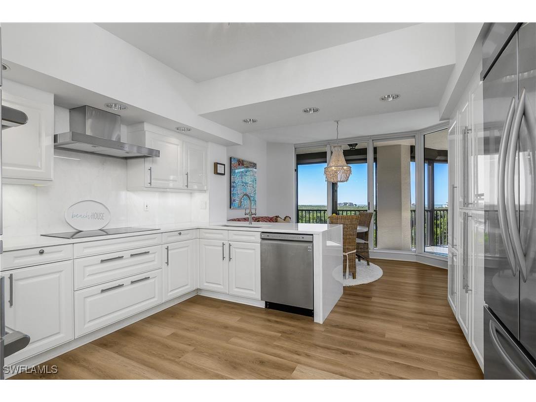 8990 Bay Colony Drive #401 Naples FL 34108 226003664 image10