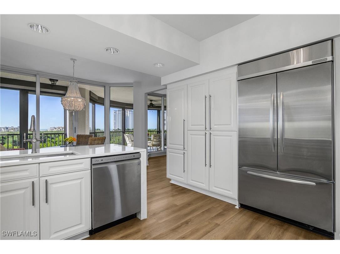8990 Bay Colony Drive #401 Naples FL 34108 226003664 image11
