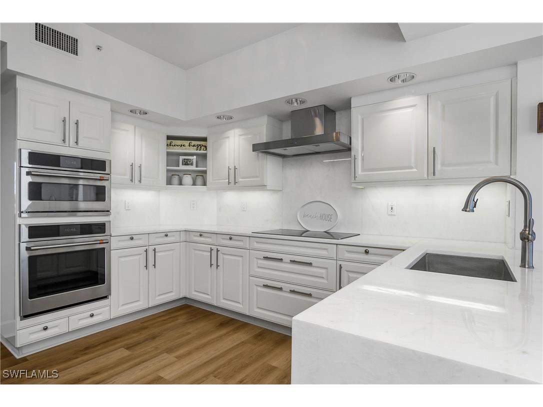 8990 Bay Colony Drive #401 Naples FL 34108 226003664 image14